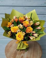 Букет цветов из:  Альстромерии и Розы в Воскресенское Тульская область