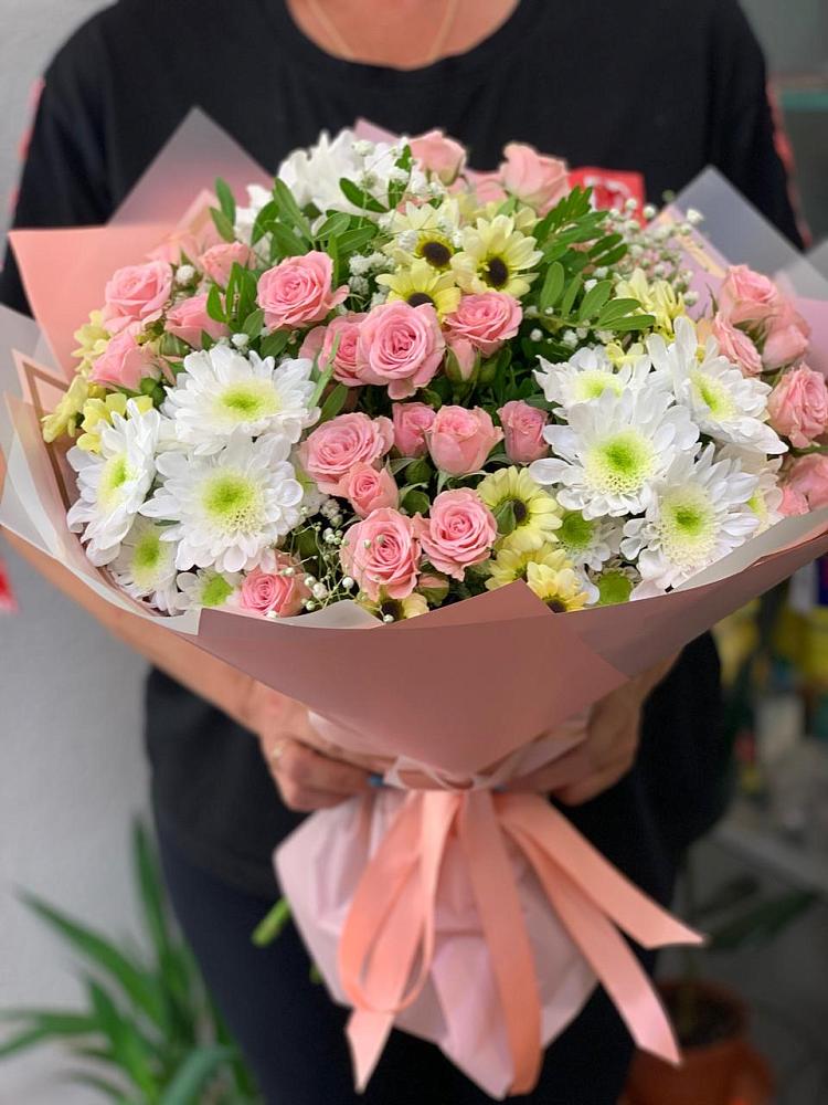 Букет цветов из: Розы и Хризантемы в Воскресенское Тульская область