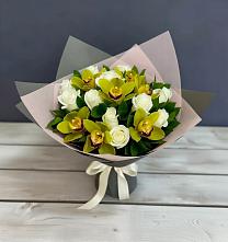 Букет цветов из:  Орхидеи и Розы в Воскресенское Тульская область