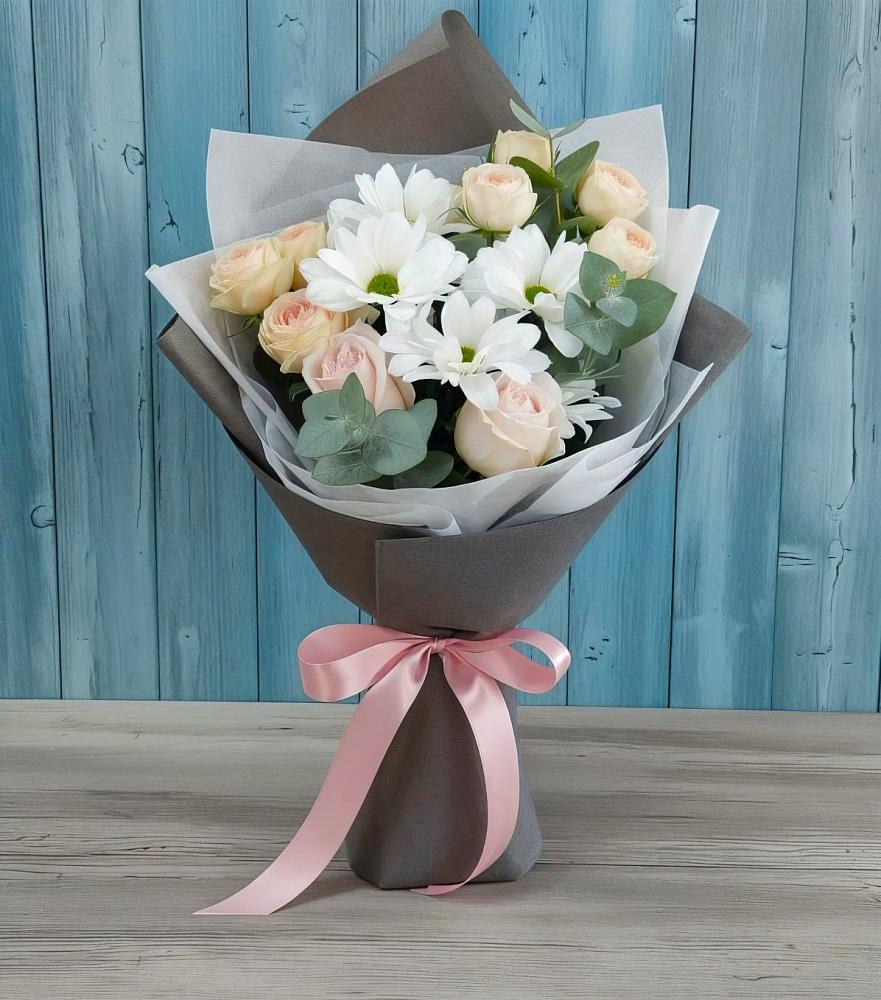 Букет цветов из: Хризантемы и Розы в Воскресенское Тульская область