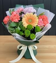 Букет цветов из:  Гвоздики, Розы, Герберы и Хризантемы #REPLACE_PRED# Воскресенское Тульская область