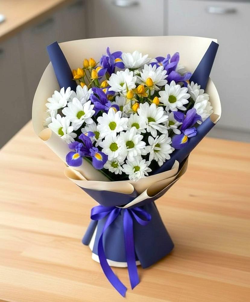 Букет цветов из: Розы, Ирисы и Хризантемы в Воскресенское Тульская область