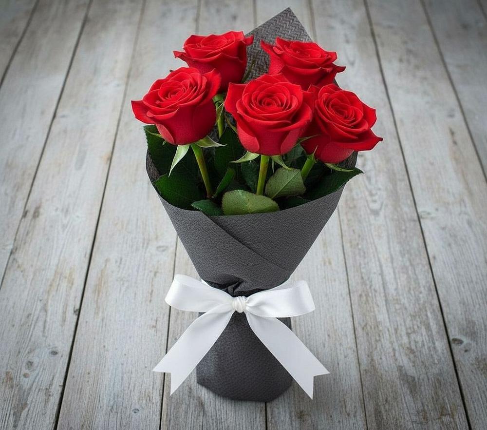 Букет 5 Красных роз Эдлесс Лав в Воскресенское Тульская область