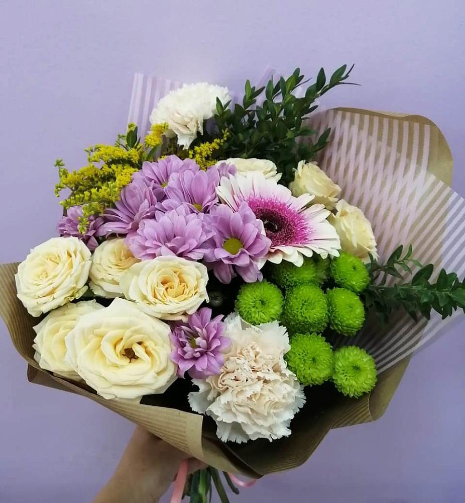 Букет цветов из: Хризантемы, Розы, Гвоздики и Герберы в Воскресенское Тульская область