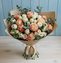 Букет цветов из:  Альстромерии и Розы в Воскресенское Тульская область